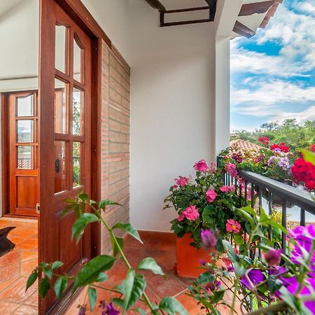 Casa De Las Flores Вилья-де-Лейва Экстерьер фото