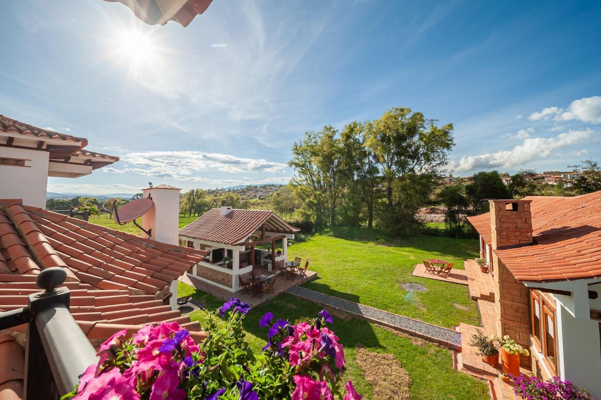 Casa De Las Flores Вилья-де-Лейва Экстерьер фото