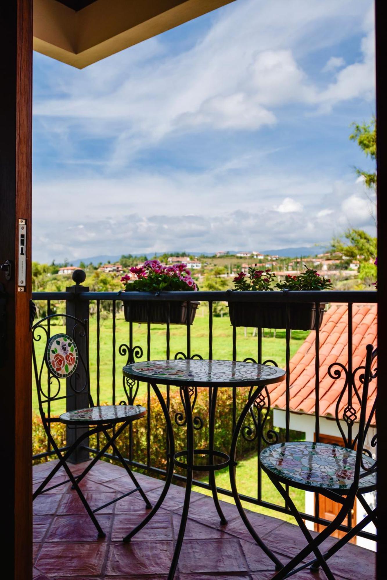 Casa De Las Flores Вилья-де-Лейва Экстерьер фото