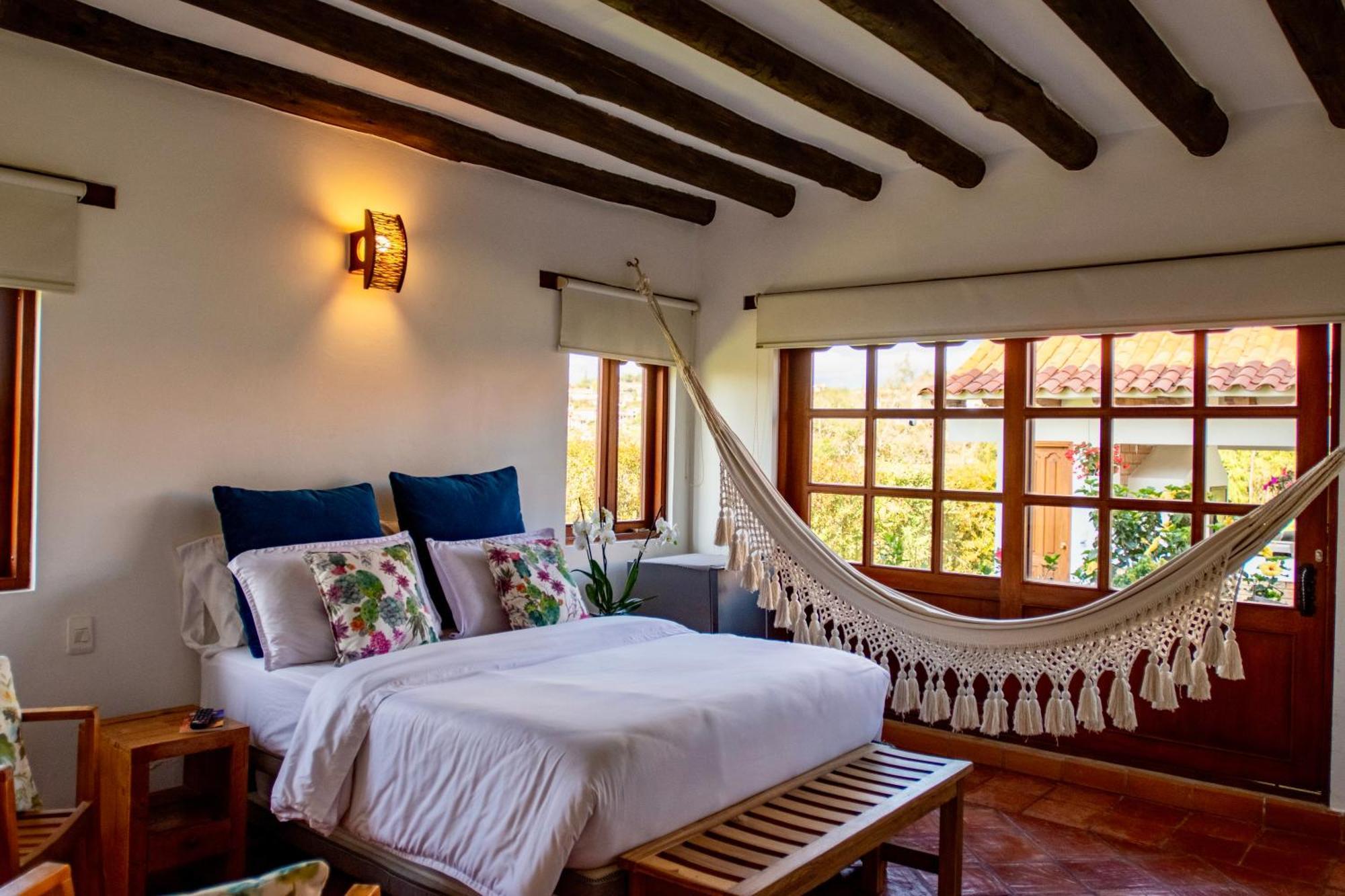 Casa De Las Flores Вилья-де-Лейва Экстерьер фото