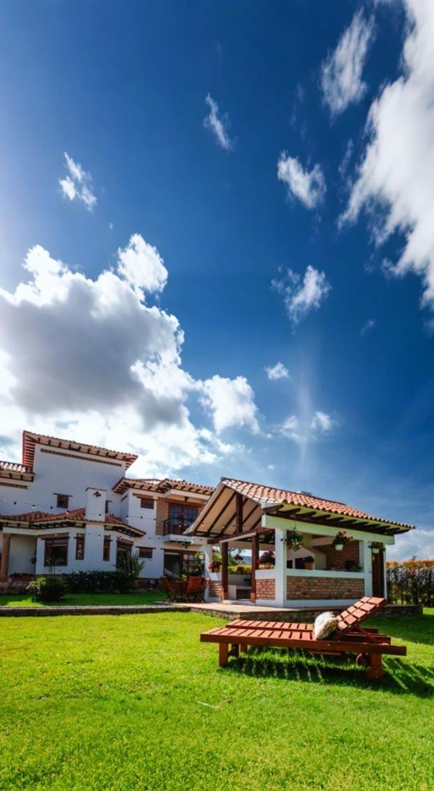 Casa De Las Flores Вилья-де-Лейва Экстерьер фото